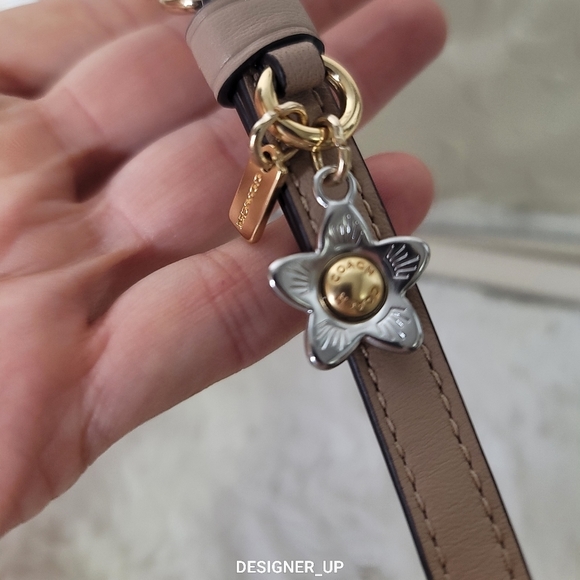 Sold Out a - Picture 9 of 15